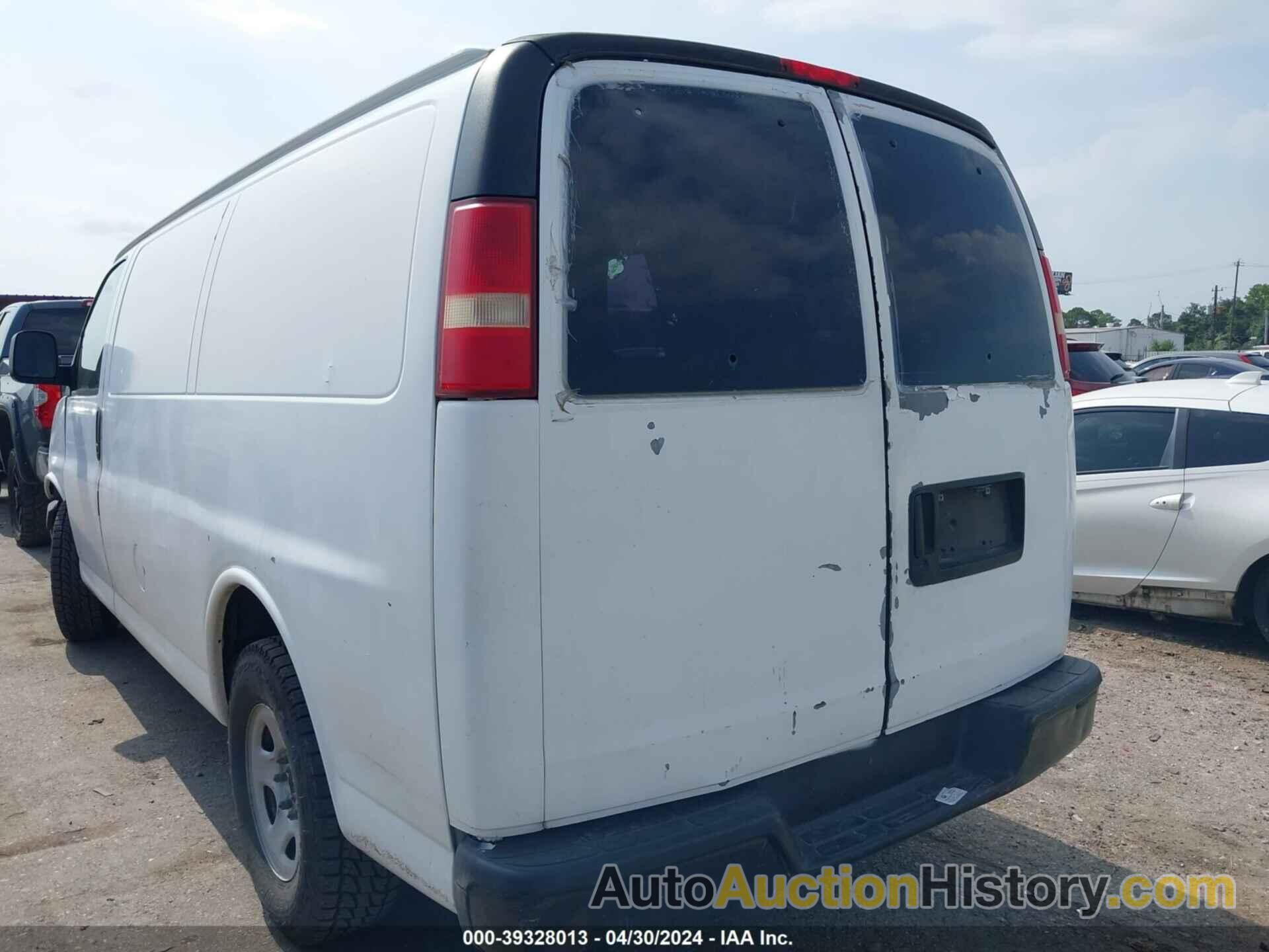 CHEVROLET EXPRESS, 1GCFG15X051231077