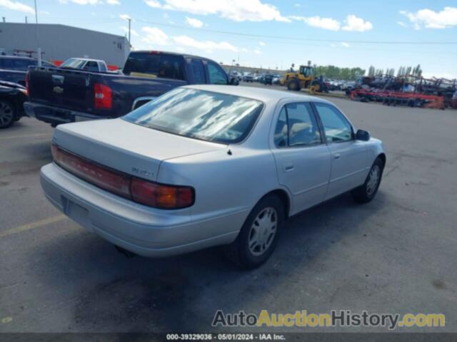 TOYOTA CAMRY XLE, 4T1VK13E5NU017207