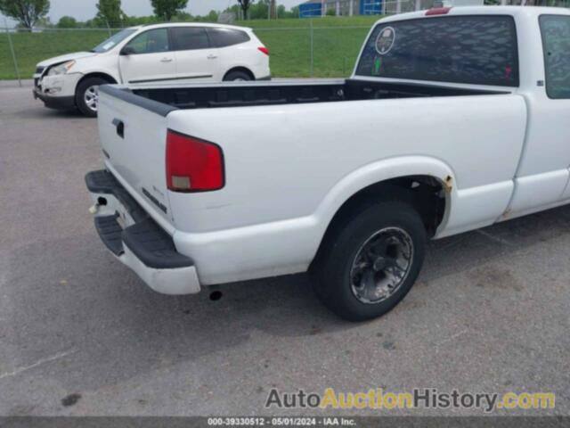 CHEVROLET S-10 LS FLEETSIDE, 1GCCS19X2W8148173