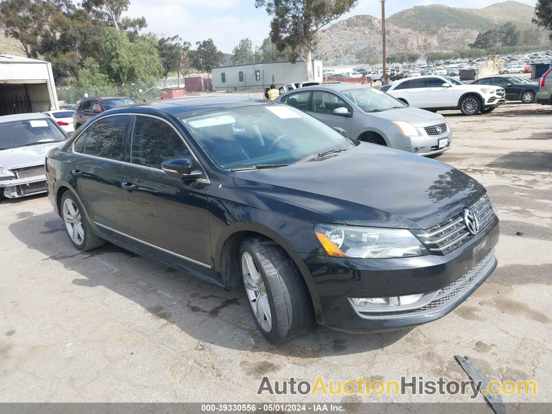 VOLKSWAGEN PASSAT 3.6L V6 SEL PREMIUM, 1VWCM7A31CC096398