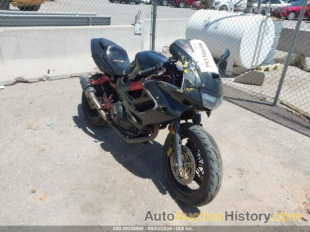 HONDA VTR1000 F, JH2SC3607YM200166