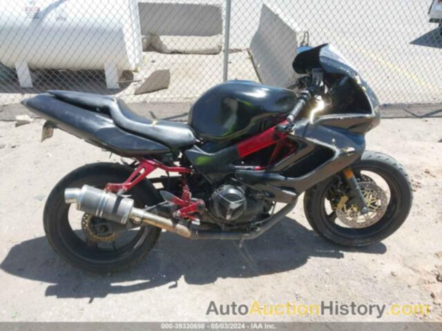 HONDA VTR1000 F, JH2SC3607YM200166