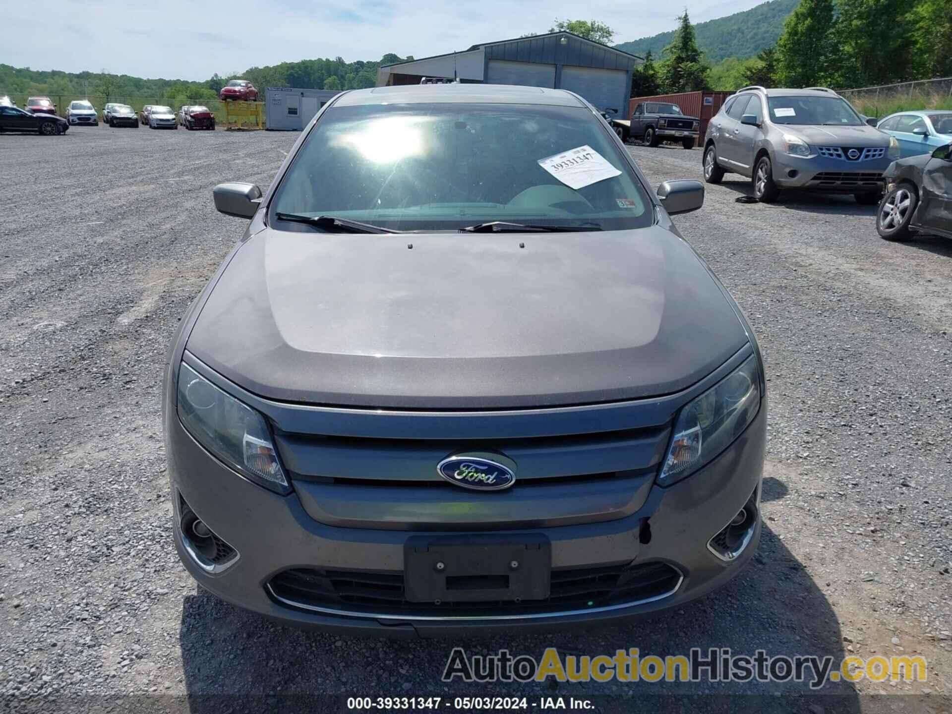 FORD FUSION SE, 3FAHP0HA9CR284167