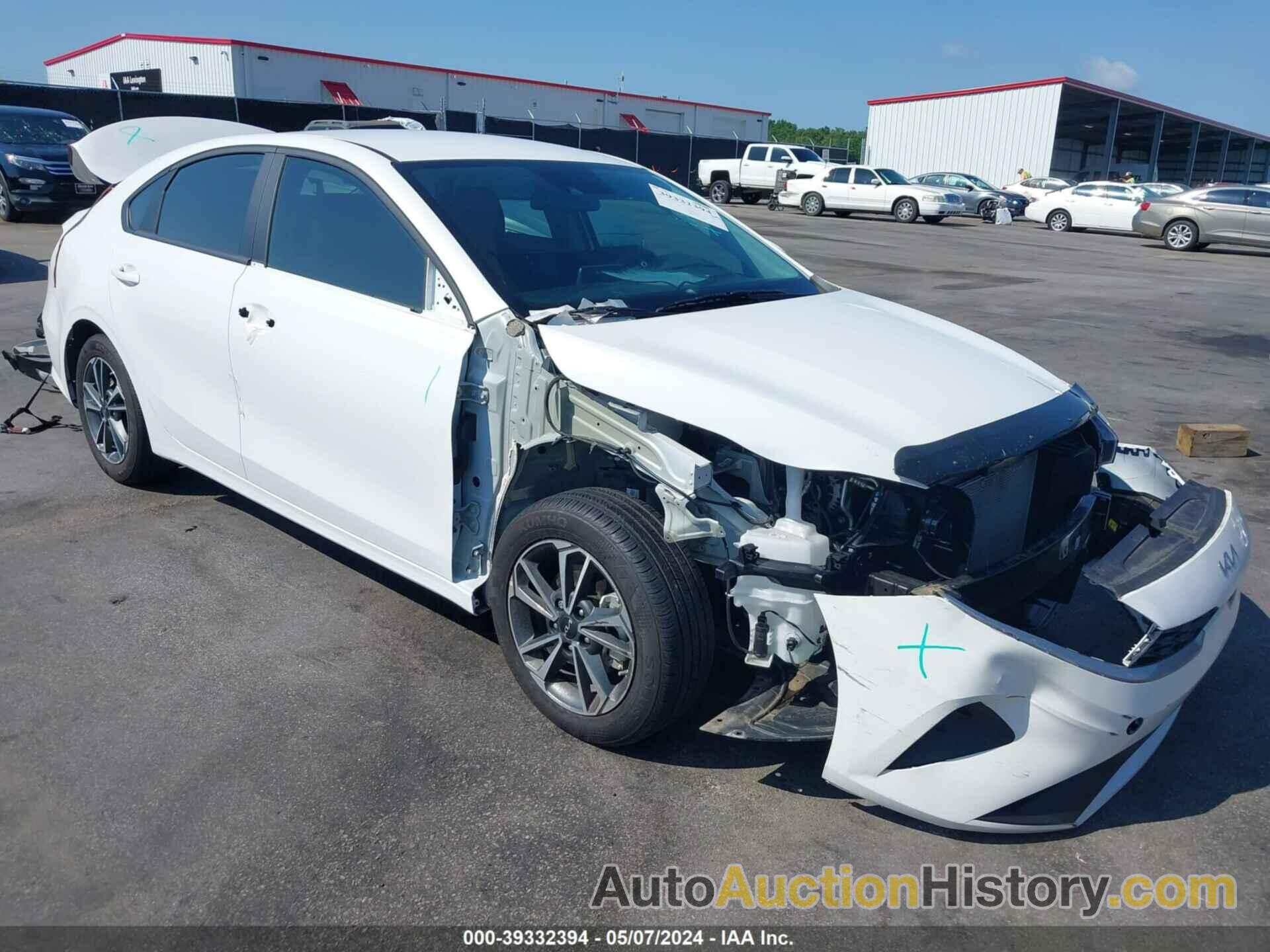 KIA FORTE LXS, 3KPF24AD8PE636616