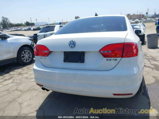 VOLKSWAGEN JETTA 2.5L SE, 3VWDP7AJ0CM471514