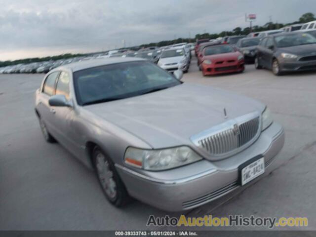 LINCOLN TOWN CAR SIGNATURE LIMITED, 2LNBL8CV6AX616631