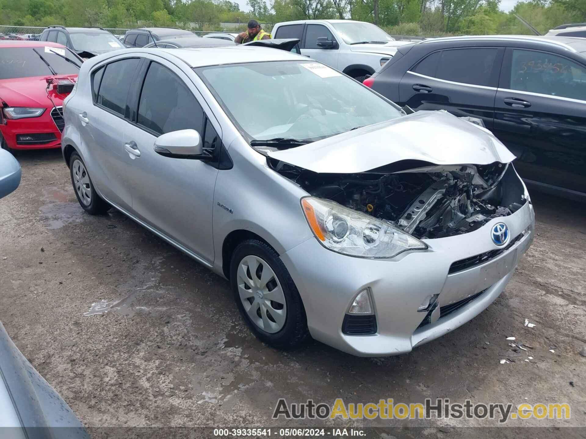 TOYOTA PRIUS C THREE, JTDKDTB36C1502337