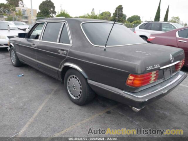 MERCEDES-BENZ 560 SEL, WDBCA39D0JA417162