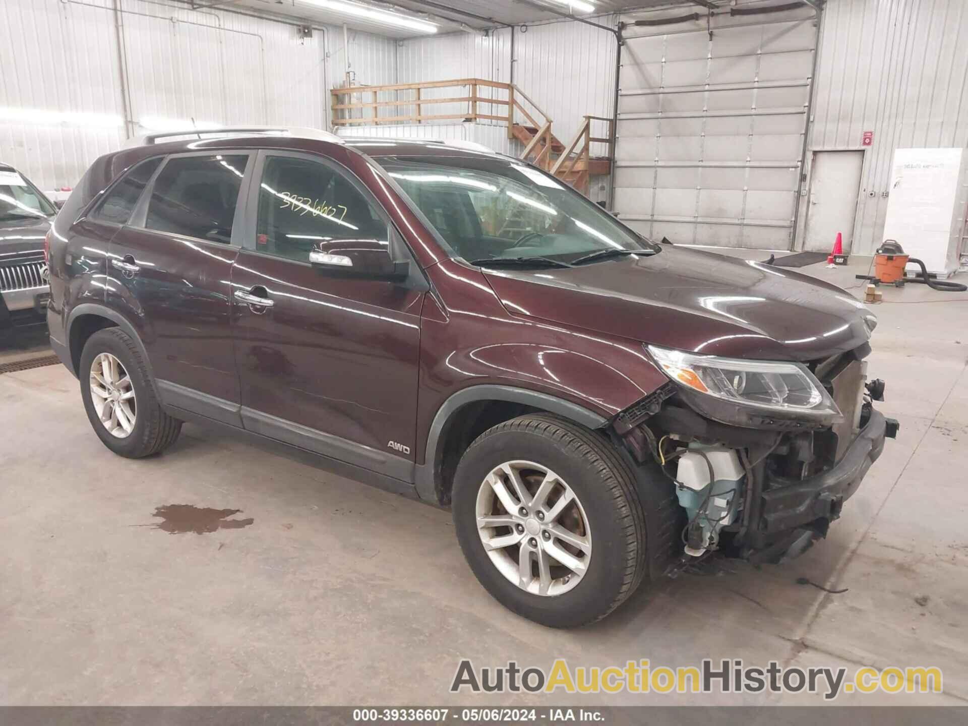 KIA SORENTO LX, 5XYKTCA65FG571782