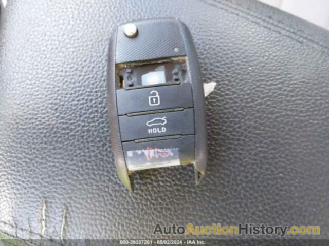 KIA OPTIMA LX, 5XXGM4A70FG477606