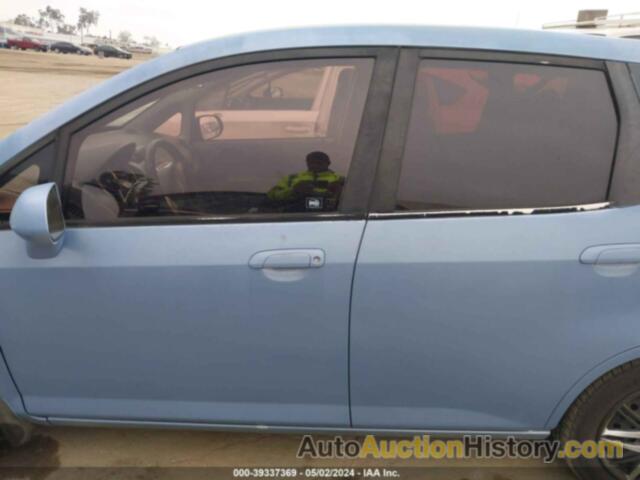 HONDA FIT, JHMGD38468S018111