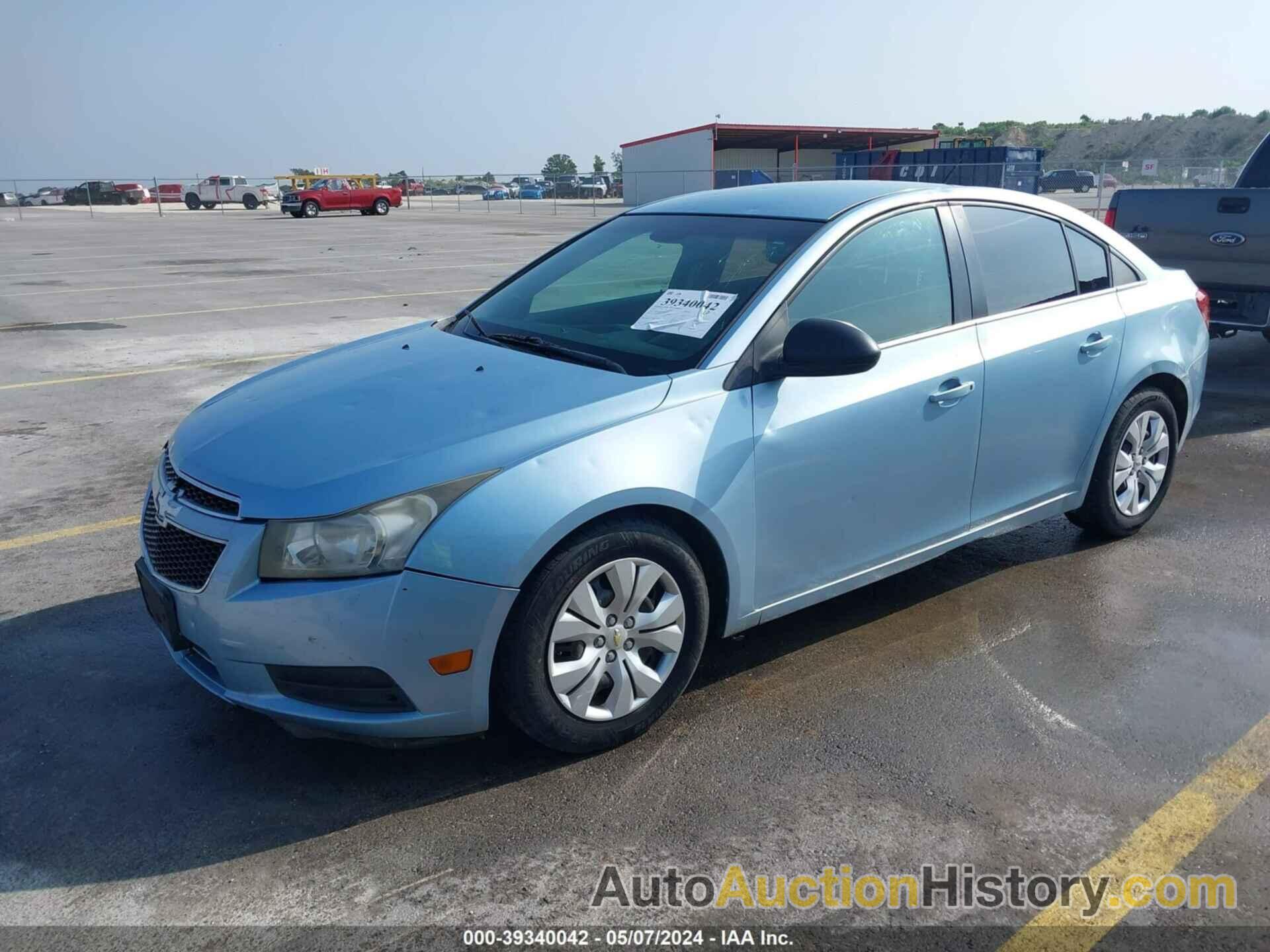 CHEVROLET CRUZE LS, 1G1PC5SHXC7262876