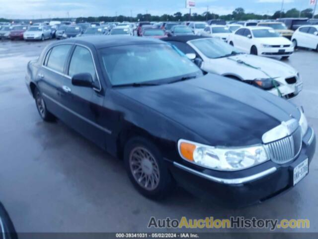 LINCOLN TOWN CAR SIGNATURE, 1LNHM82W92Y656429