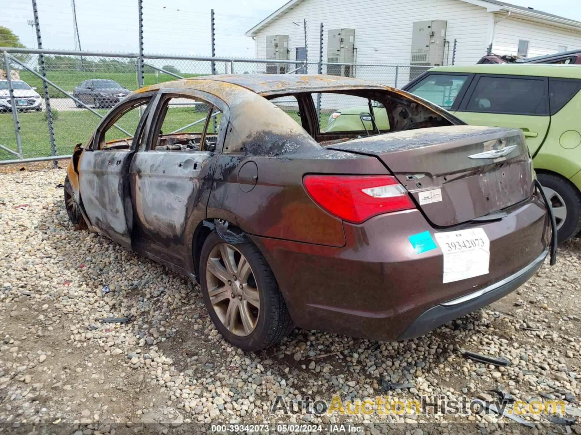 CHRYSLER 200 TOURING, 1C3CCBBB0DN515639