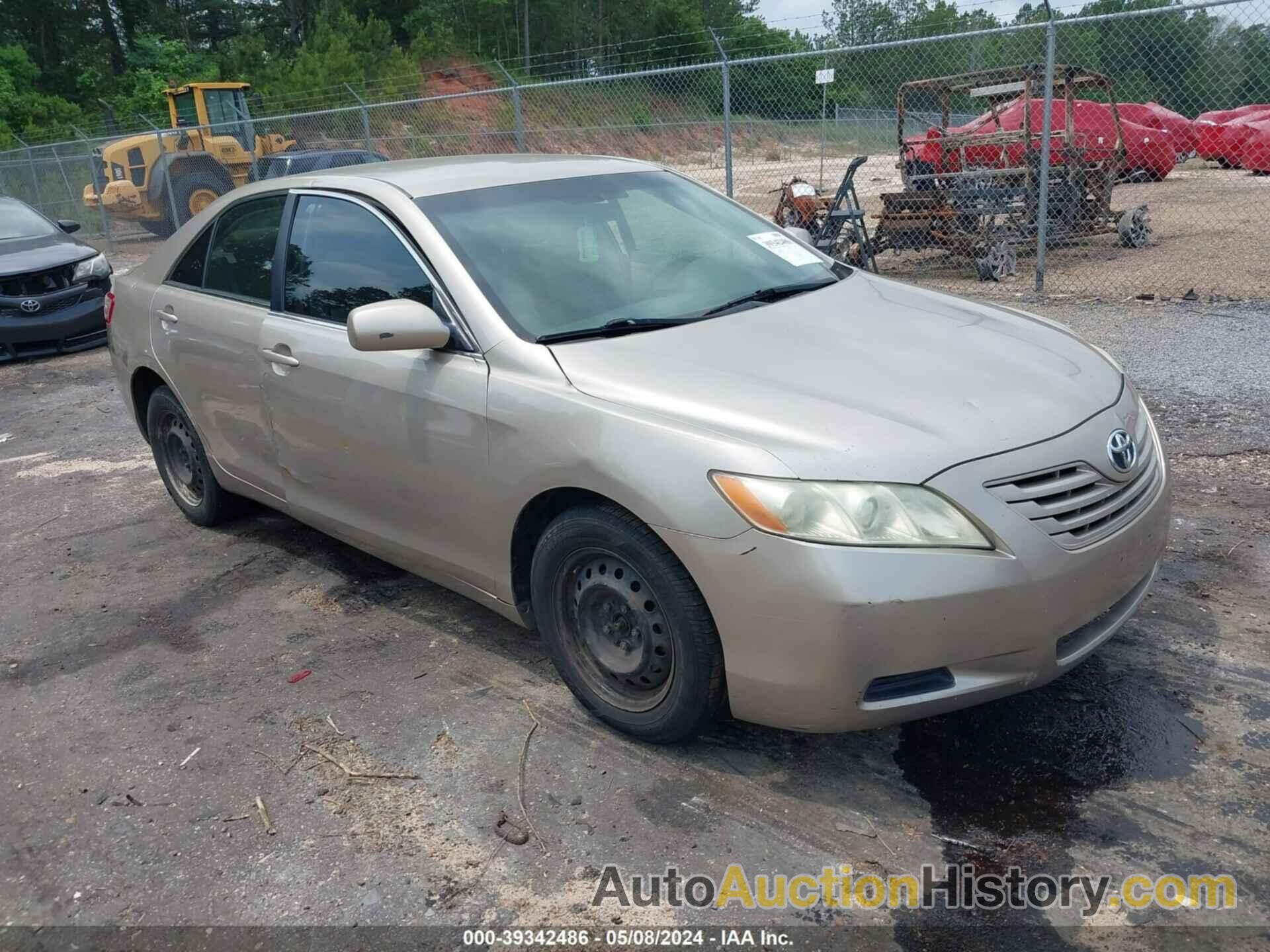 TOYOTA CAMRY LE, 4T1BE46K99U405480