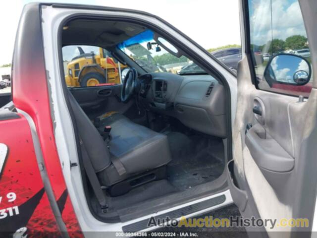 FORD F-150 XL/XLT, 1FTRF17W52NC06040