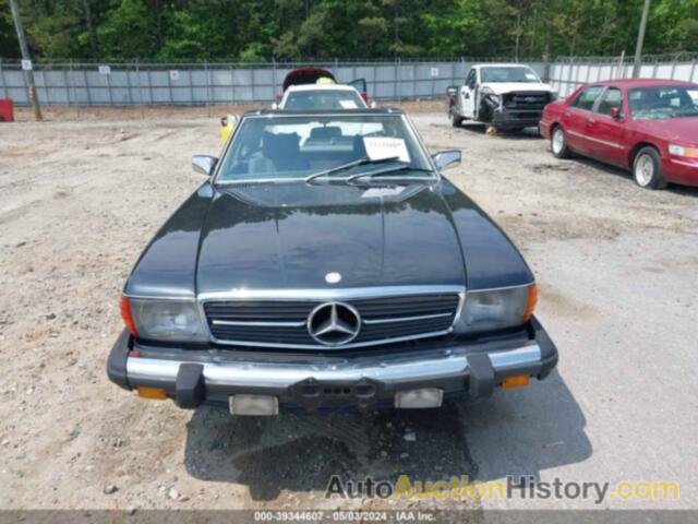 MERCEDES-BENZ 560 SL, WDBBA48D4HA066592