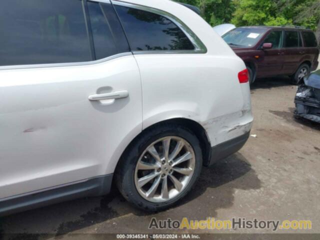 LINCOLN MKT ECOBOOST, 2LMHJ5AT2BBJ52305