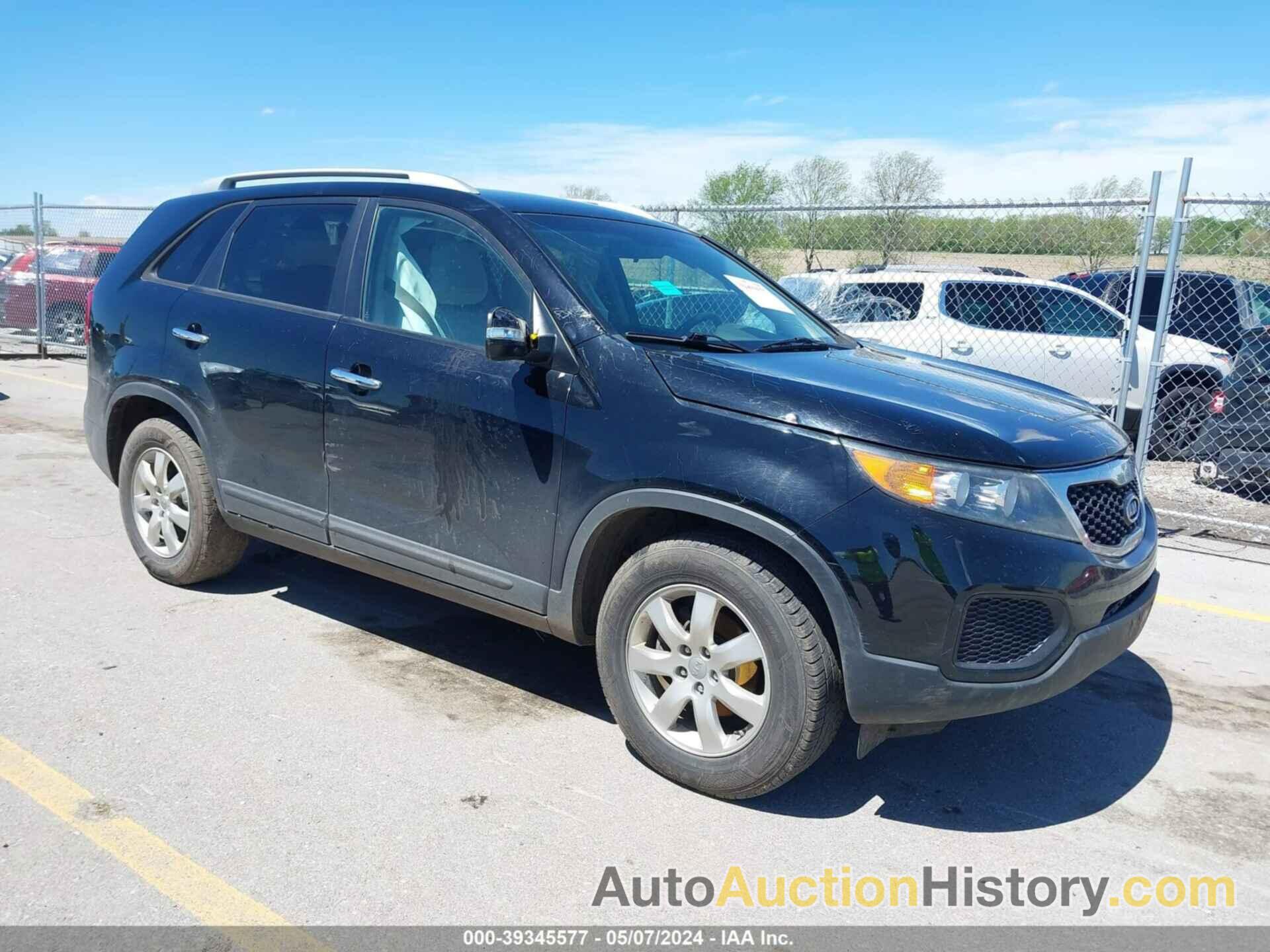 KIA SORENTO LX, 5XYKT4A22DG402142