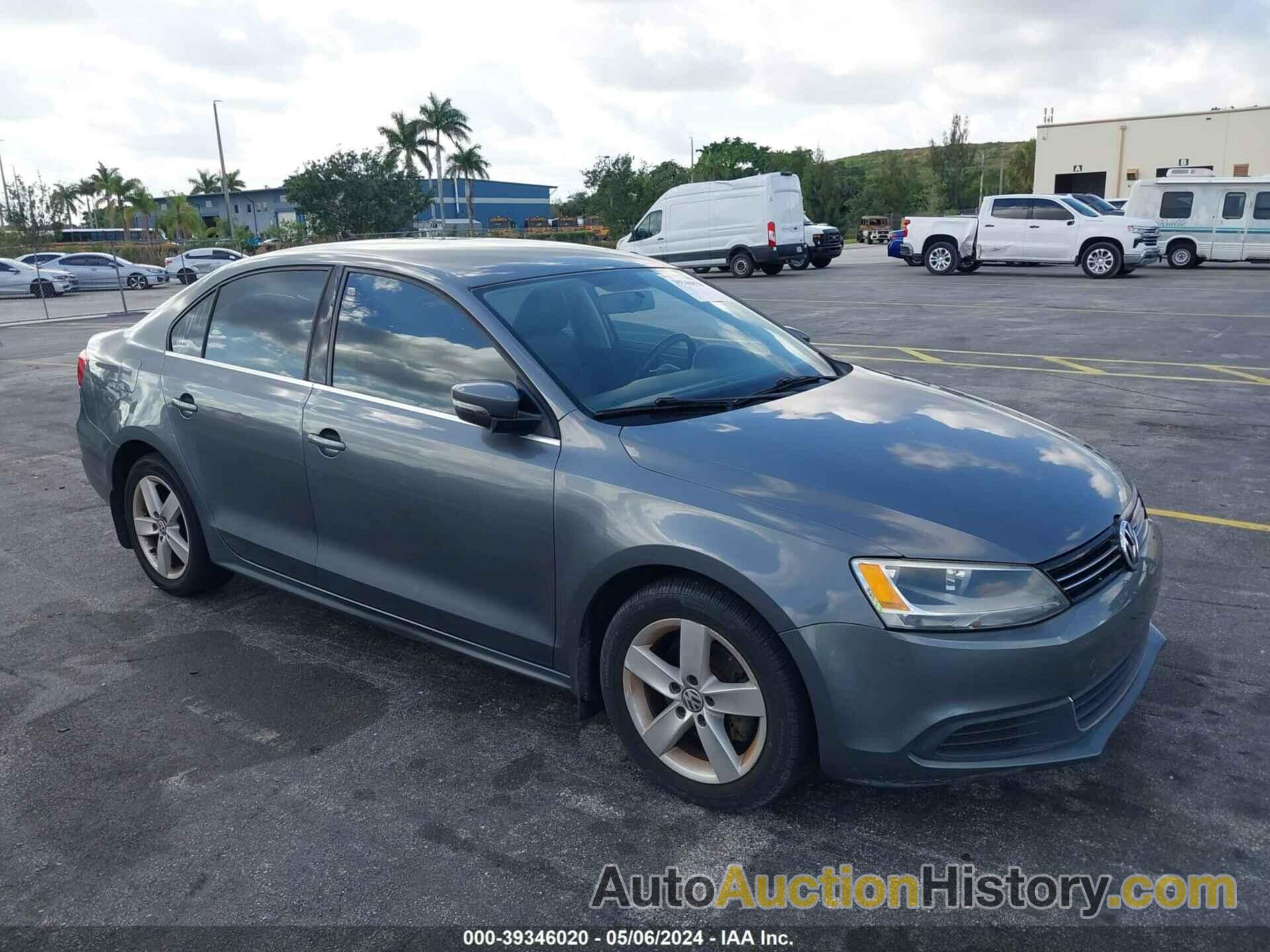 VOLKSWAGEN JETTA 2.0L TDI, 3VWLL7AJ2DM201614