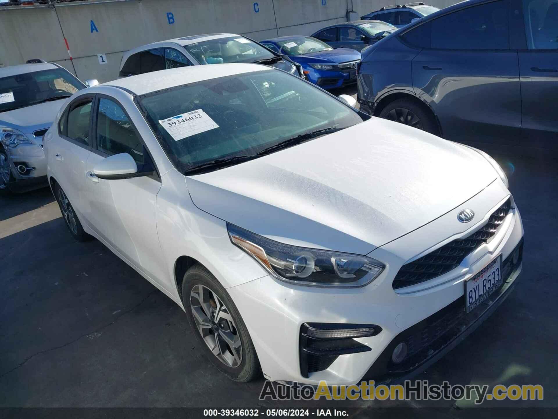 KIA FORTE LXS, 3KPF24AD2ME406694