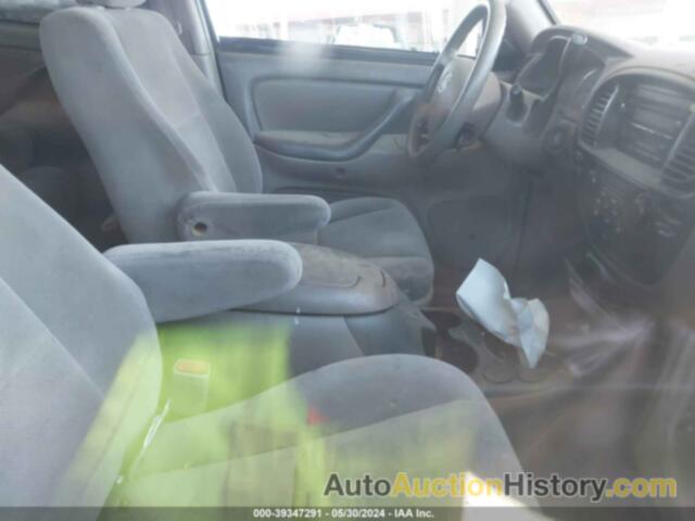 TOYOTA SEQUOIA SR5 V8, 5TDZT34A95S240767