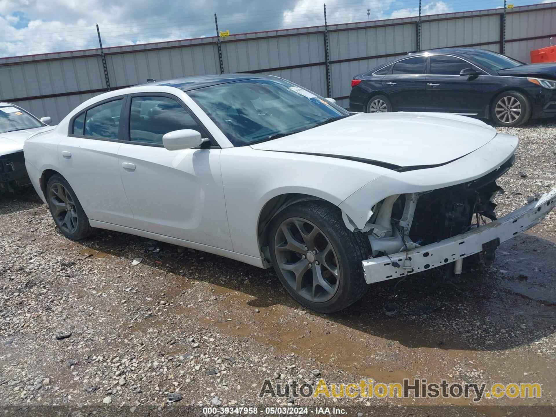 DODGE CHARGER SXT, 2C3CDXHG8FH832240