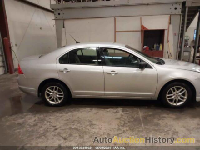 FORD FUSION S, 3FAHP0GA9BR249208