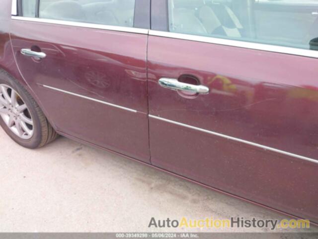 BUICK LUCERNE CXL, 1G4HD57217U119489