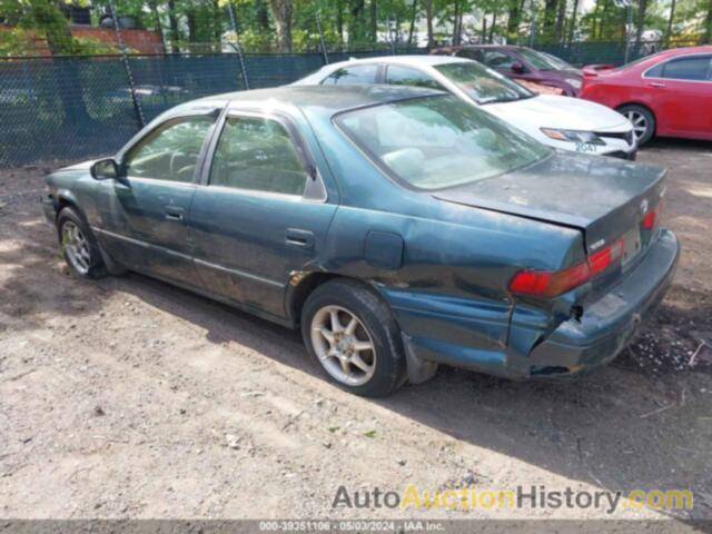 TOYOTA CAMRY CE/LE/XLE, 4T1BG22K7VU769668