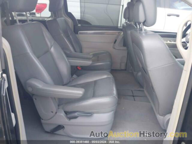 VOLKSWAGEN ROUTAN SE, 2V4RW3D12AR388100