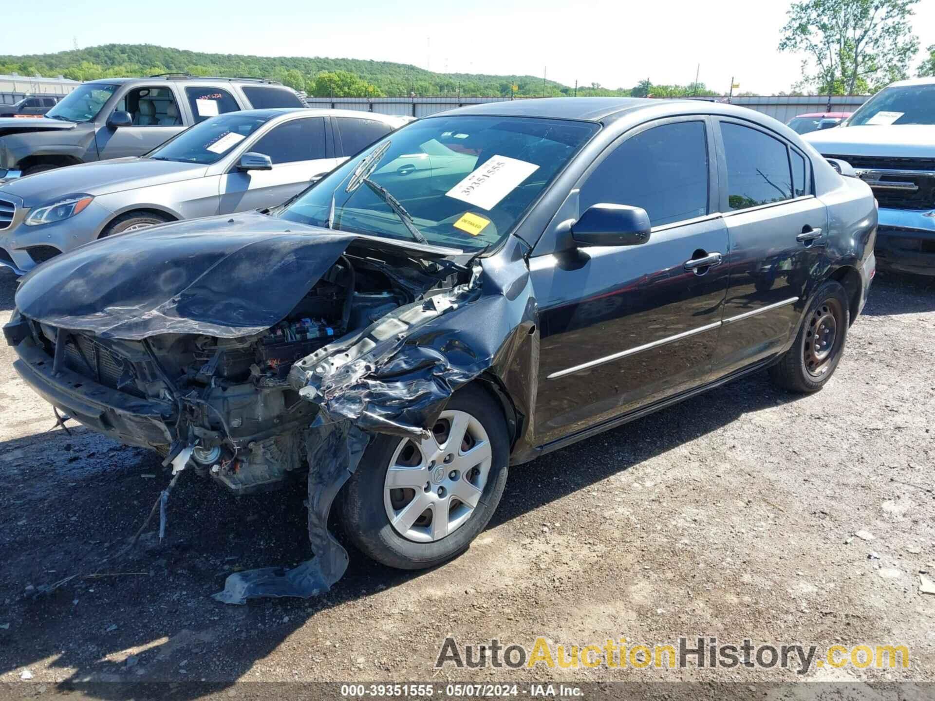 MAZDA MAZDA3 I SPORT, JM1BK12G181856884