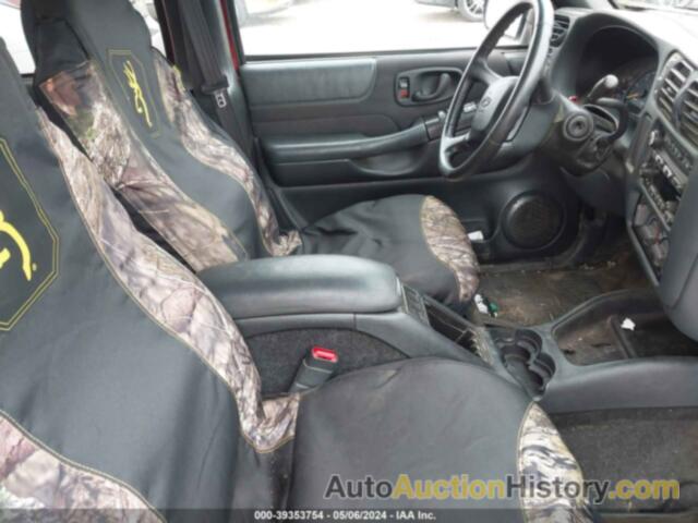 CHEVROLET S-10 LS, 1GCDT13X03K115570