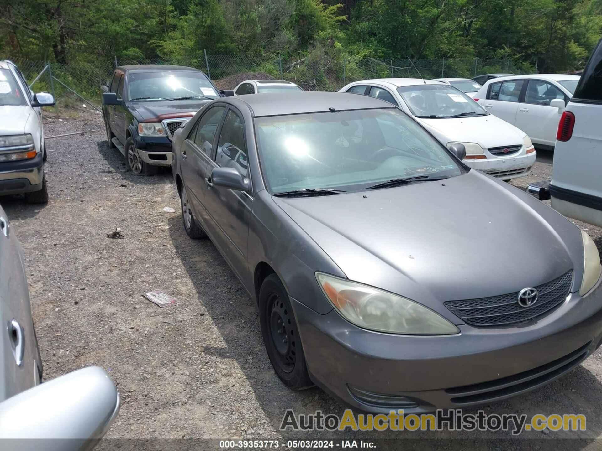 TOYOTA CAMRY XLE, 4T1BE32K02U536626