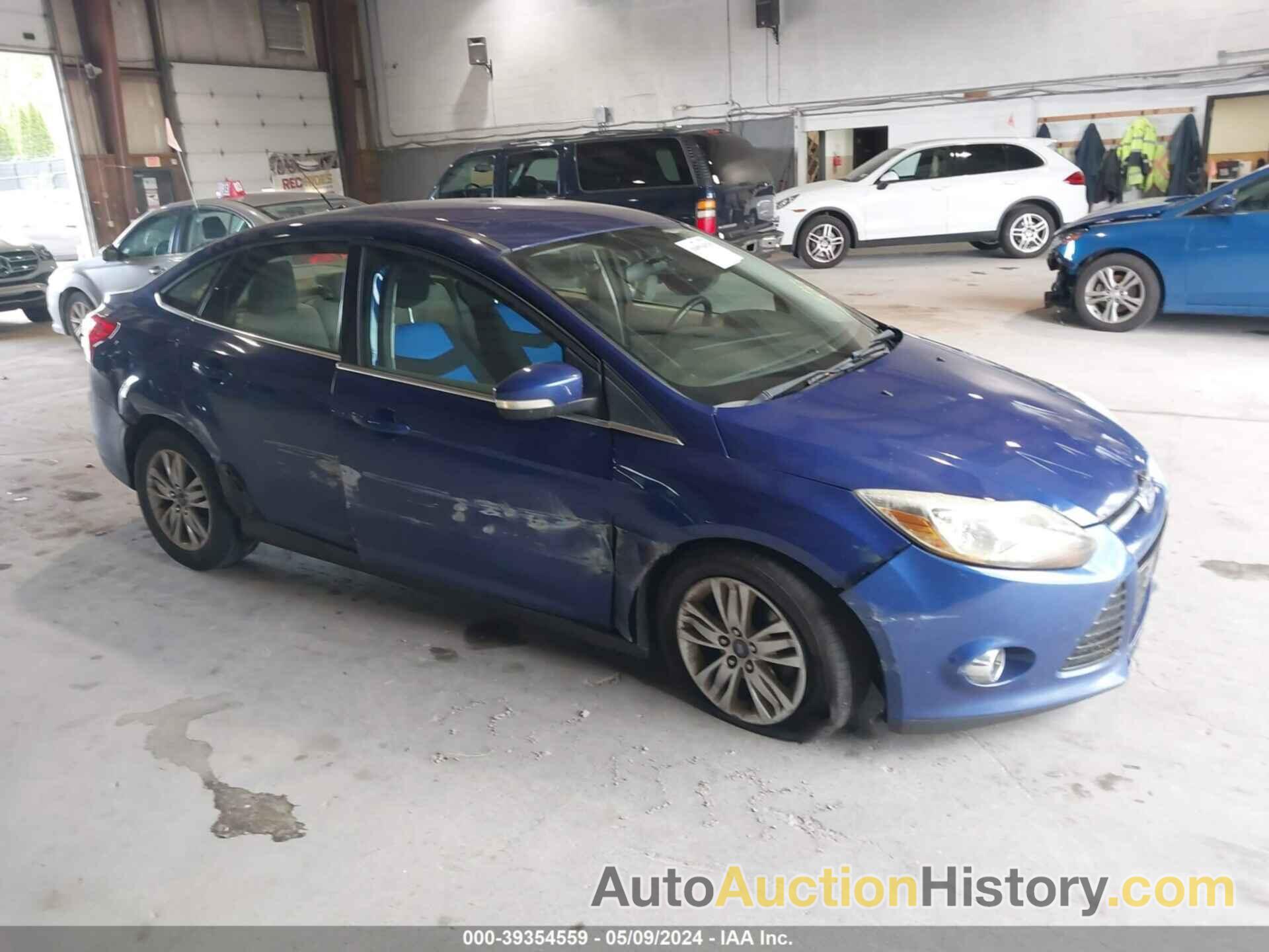 FORD FOCUS SEL, 1FAHP3H23CL246765