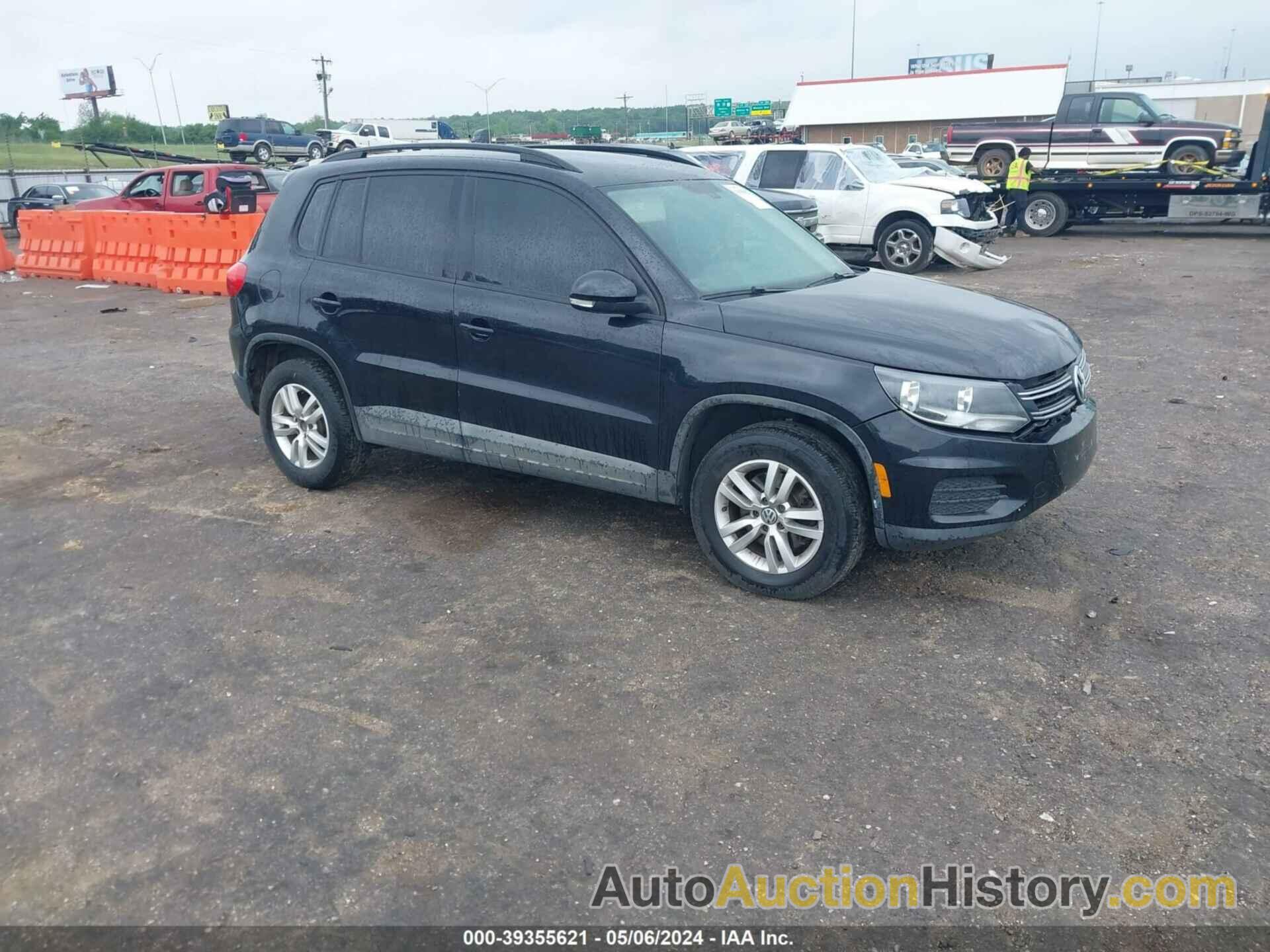 VOLKSWAGEN TIGUAN S/SE/SEL/R-LINE, WVGAV7AX5GW573571