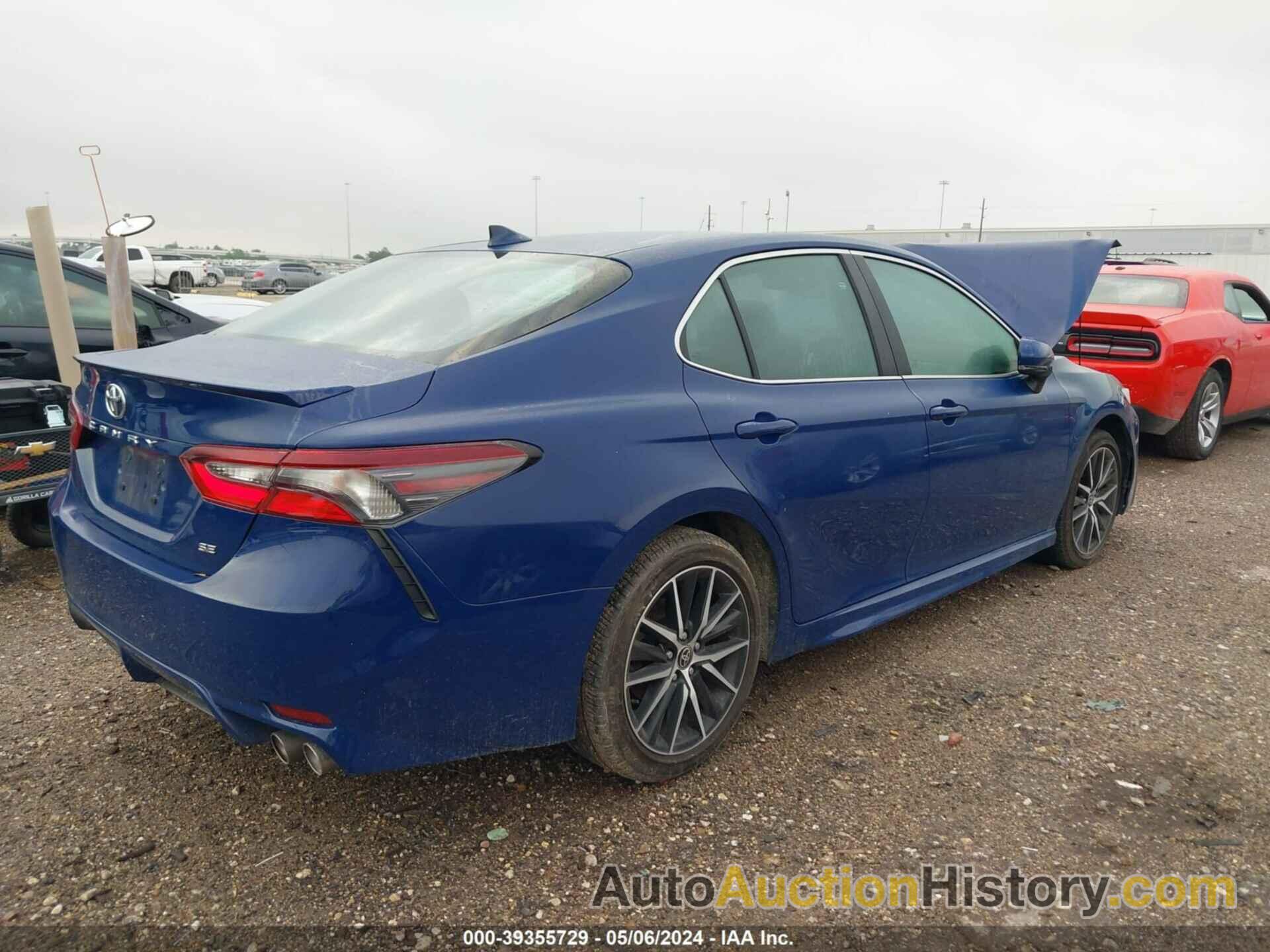 TOYOTA CAMRY SE/SE NIGHTSHADE EDITION/SE NIGHTSHADE EDITION HYBRID, 4T1G11AK1PU153602