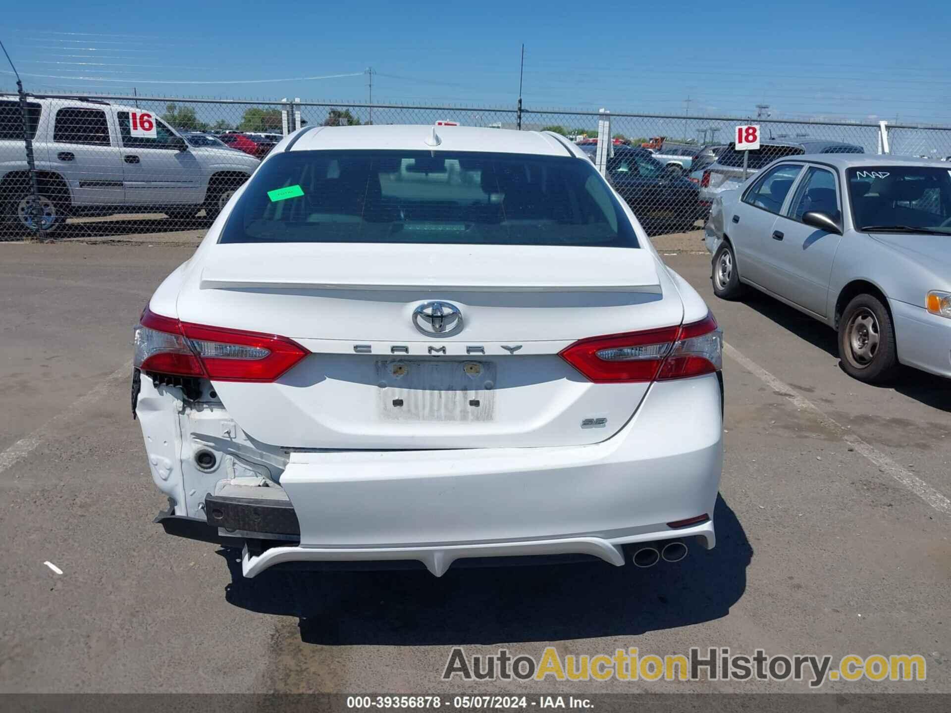 TOYOTA CAMRY SE, 4T1B11HK2KU184589