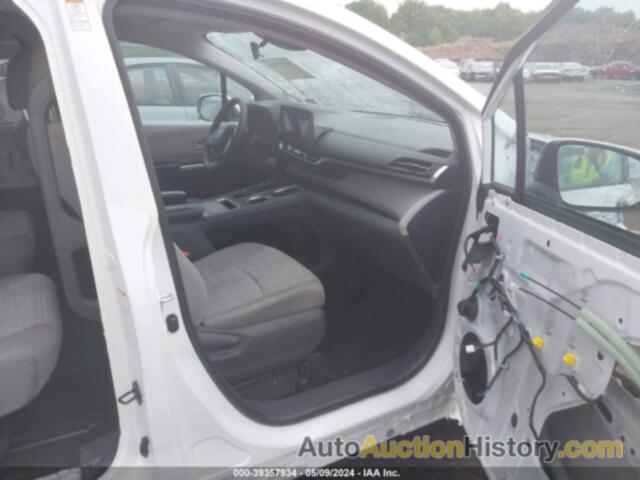 TOYOTA SIENNA LE, 5TDKRKEC5MS024391