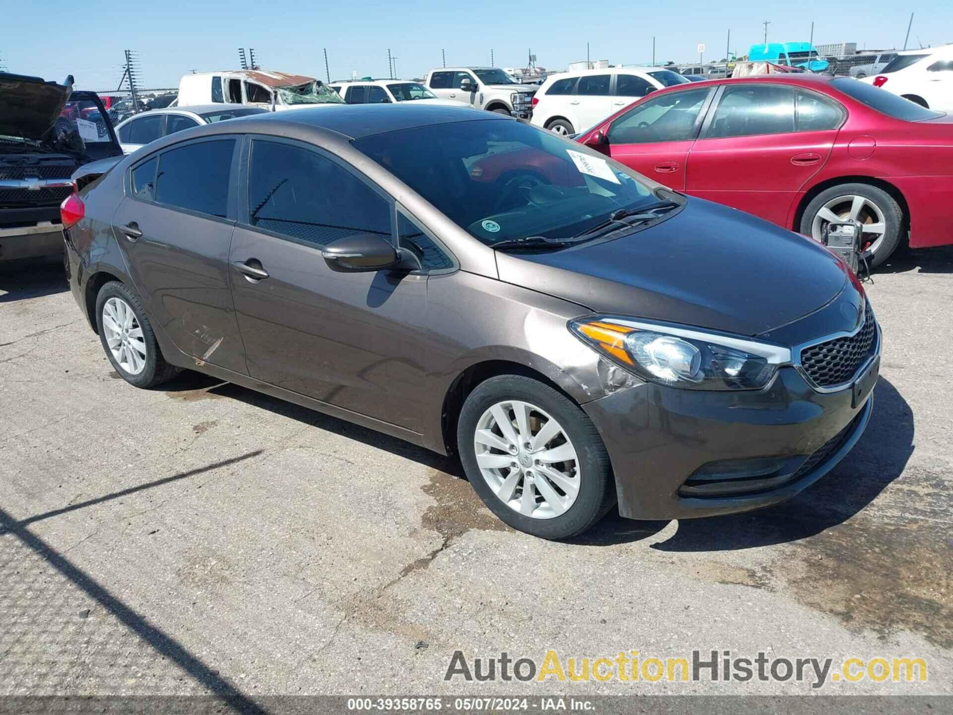 KIA FORTE LX, KNAFX4A66E5208424