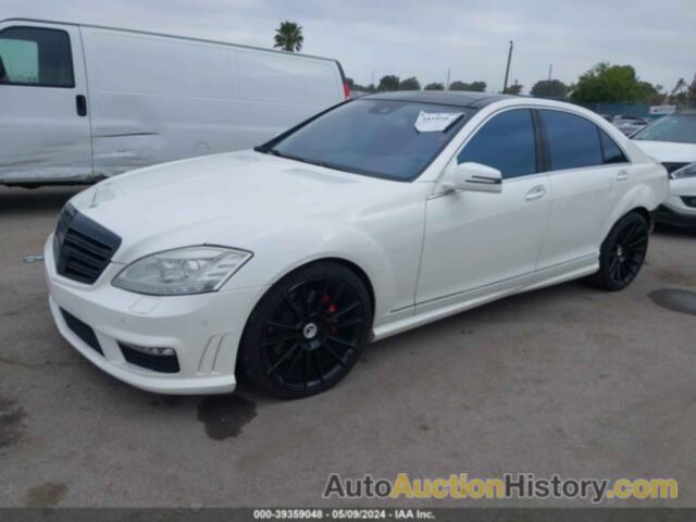 MERCEDES-BENZ S 550, WDDNG7BB8AA325991