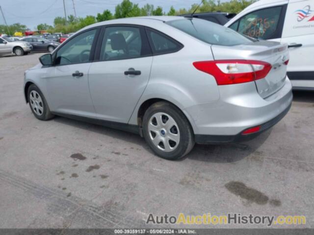 FORD FOCUS S, 1FAHP3E26CL328705