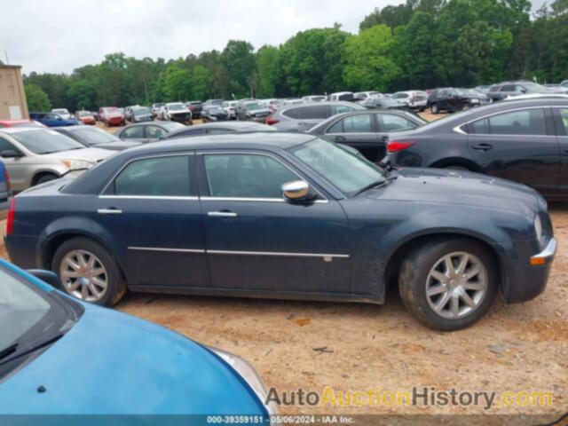 CHRYSLER 300C HEMI, 2C3KA63H08H211026