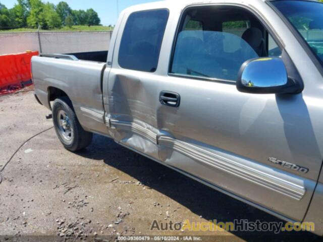 CHEVROLET SILVERADO 1500 LS, 1GCEC19V0YZ211773