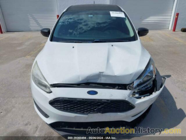 FORD FOCUS SE, 1FADP3K24GL376860