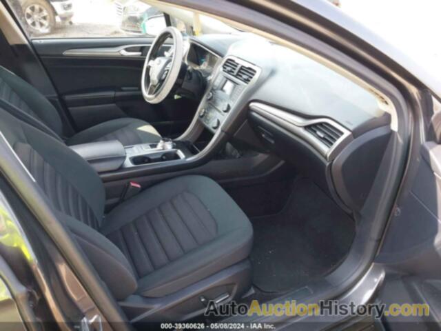 FORD FUSION SE, 3FA6P0H72JR143739