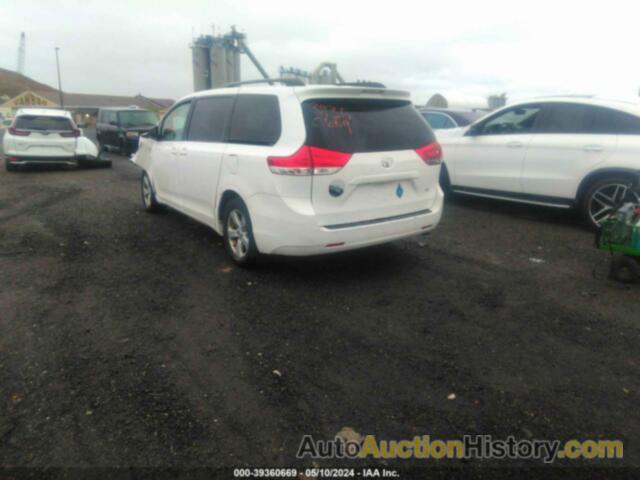 TOYOTA SIENNA LE, 5TDKK3DCXCS180386