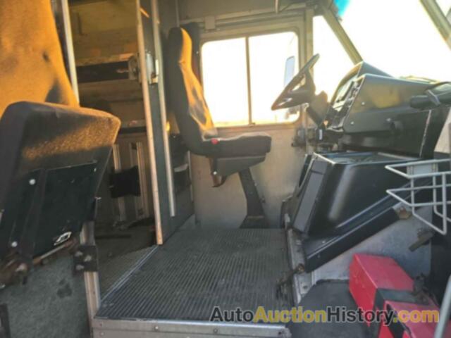 FREIGHTLINER CHASSIS M LINE WALK-IN VAN, 4UZACCCP97CZ86803