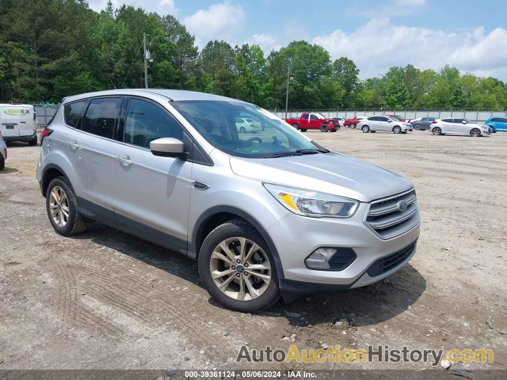 FORD ESCAPE SE, 1FMCU0GD0HUC06798