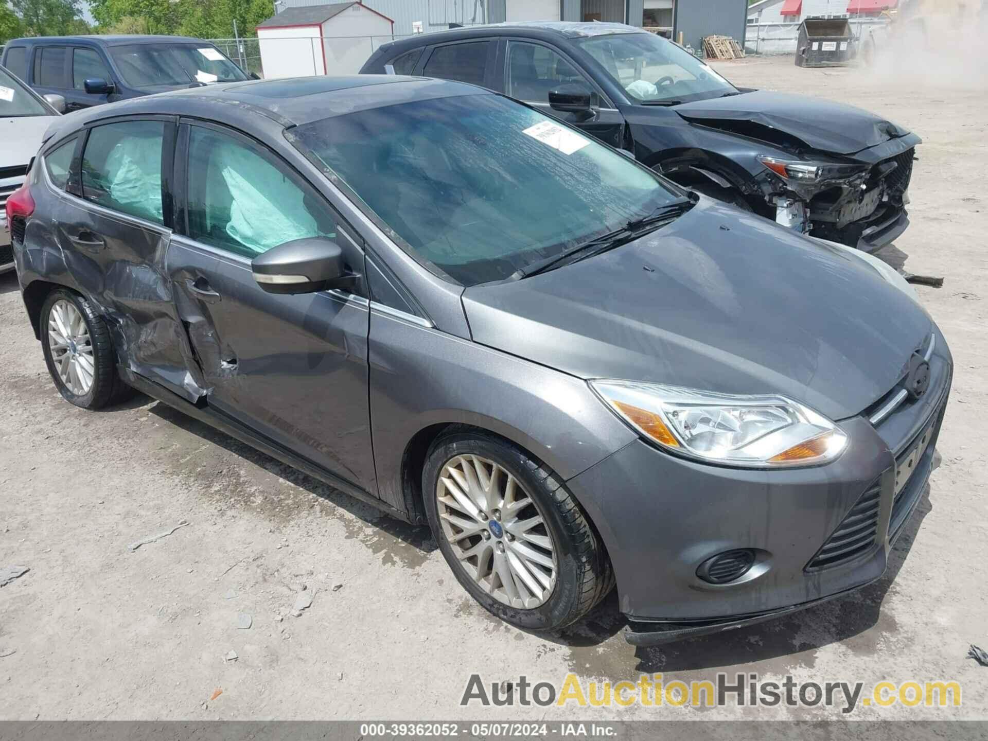 FORD FOCUS SEL, 1FAHP3M22CL463813